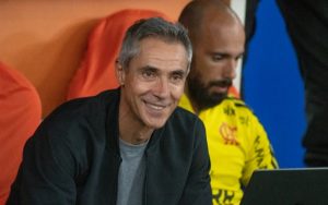 Read more about the article Permanência de Paulo Sousa pode quebrar retrospecto curioso do Flamengo na Libertadores