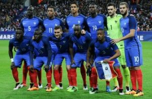 Read more about the article Transformação da seleção francesa contesta o racismo no futebol