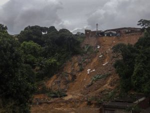 Read more about the article Último corpo desaparecido na Vila dos Milagres é encontrado; número de mortes em PE chega a 121