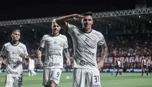 Read more about the article Corinthians venceu o Atlético-GO fora de casa e assume a liderança provisoriamente