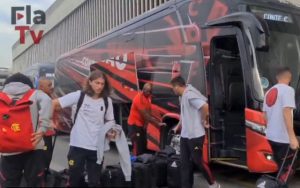 Read more about the article Flamengo embarca para São Paulo e inicia ‘viagem casada’ pelo Brasileirão