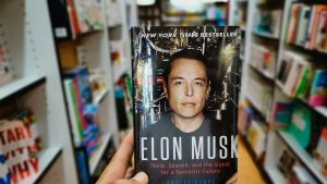 Read more about the article Após Twitter, Elon Musk mira nos golpes de criptomoedas do YouTube