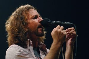 Read more about the article Eddie Vedder e a lista dos 13 discos que mudaram sua vida para sempre