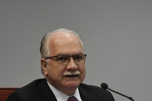 Read more about the article Fachin convida Forças Armadas para reunião sobre transparência eleitoral