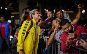 Read more about the article Flamengo desembarca em Belo Horizonte para jogo contra o Atlético-MG, pela Copa do Brasil