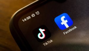 Read more about the article Facebook vs. TikTok: rede social da Meta quer se parecer mais com o atual fenômeno das redes