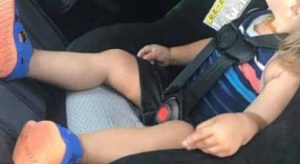 Read more about the article Mãe esquece filho de 5 anos em carro e criança morre de calor em dia de 38°C nos EUA