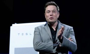 Read more about the article Até bilionário não gosta de gastar! Elon Musk diz que fábricas da Tesla queimam dinheiro