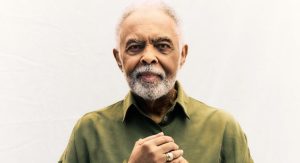 Read more about the article Gilberto Gil completa 80 anos; relembre momentos de sua carreira