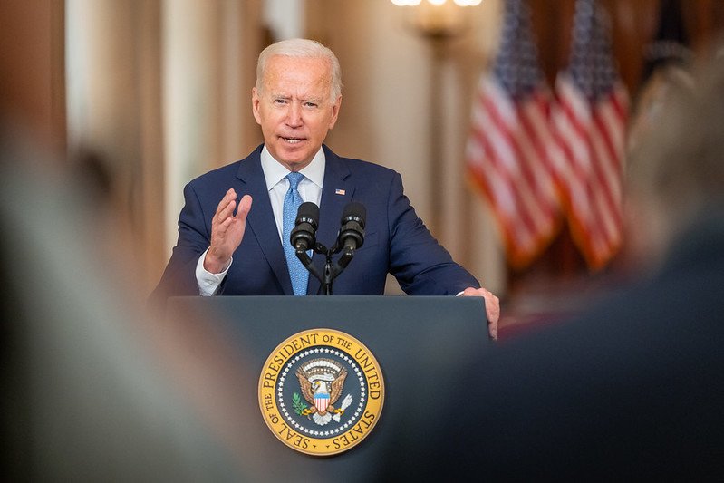 You are currently viewing Biden diz que Congresso deve agir para liberação do aborto nos EUA