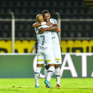 Read more about the article Lances: Santos marca no fim e empata com Táchira pela Sul-Americana