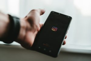 Read more about the article Se espalhou e Instagram proibiu publicações sobre aborto? Usuários relatam posts apagados