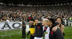 Read more about the article Vasco é impedido de colocar faixa no Maracanã e dispara: ‘Faz parecer que é censura’