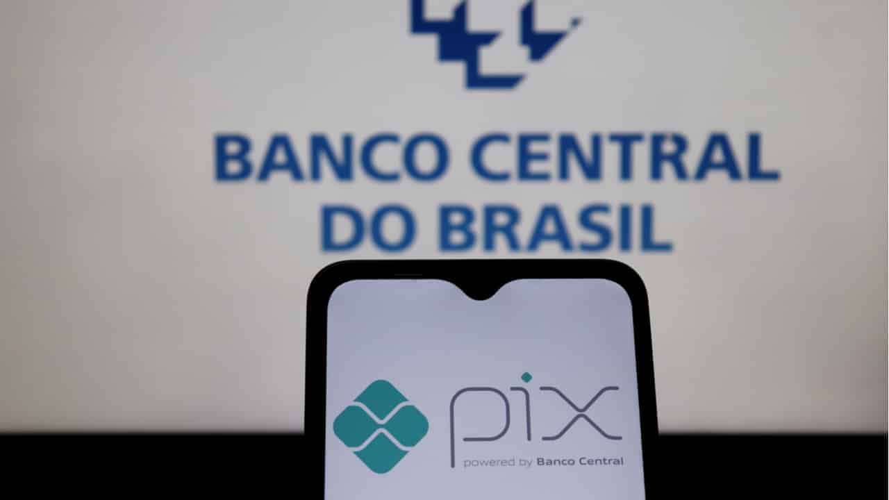 You are currently viewing Banco Central vai começar a cobrar pelo uso do PIX?