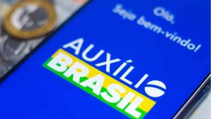 Read more about the article Auxílio Brasil pode ter novos beneficiários permanentes