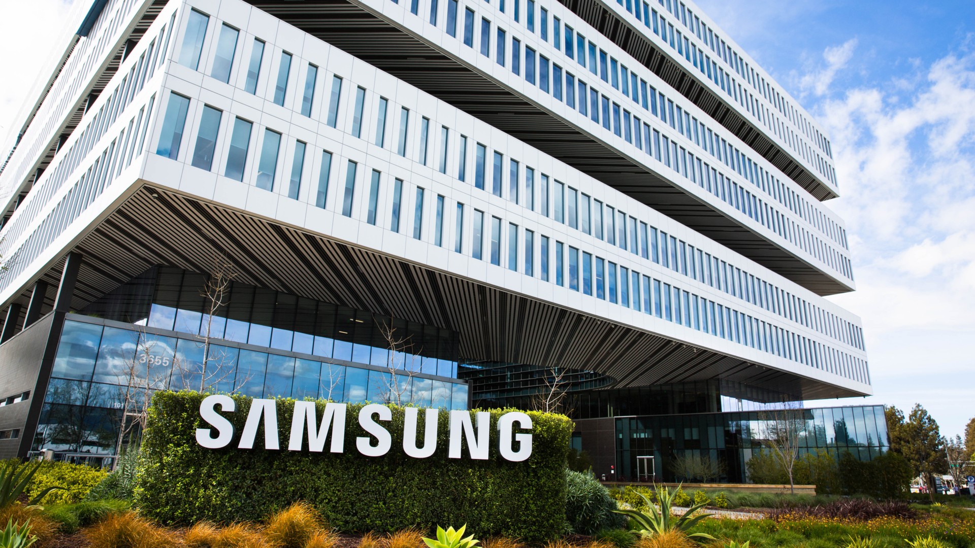 You are currently viewing Samsung começa produção de chip promissor para mineração de Bitcoin