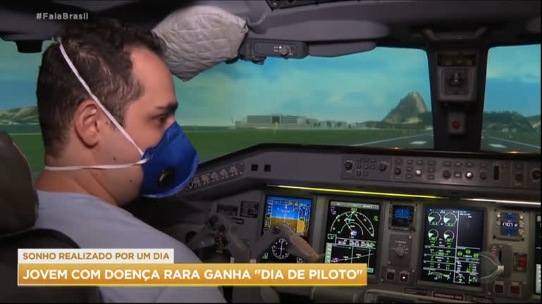 You are currently viewing Jovem com doença rara ganha um dia de piloto