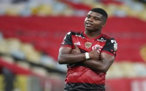 Read more about the article Lincoln revela mágoa, mas garante: “Eu amo o Flamengo e não vai mudar”