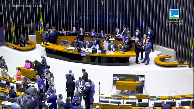 You are currently viewing Congresso aprova LDO com ‘orçamento secreto’ sem pagamento obrigatório