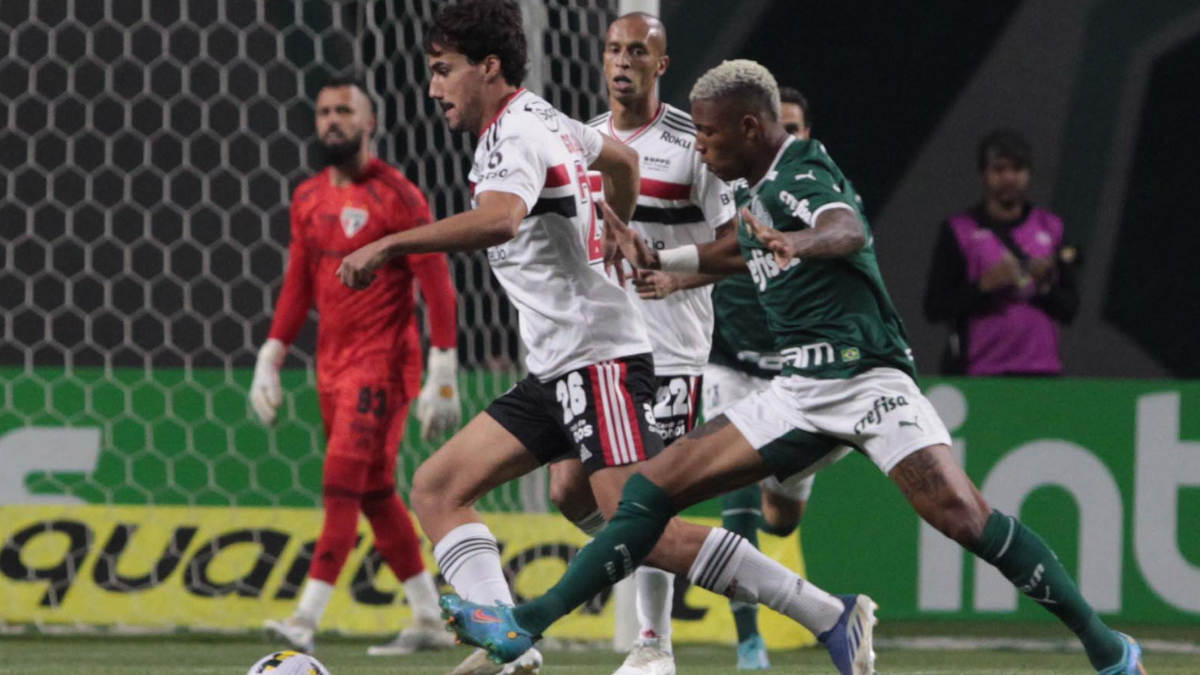 You are currently viewing São Paulo faz provocação a jogador do Palmeiras após classificação na Copa do Brasil