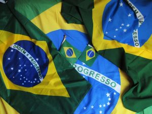 Read more about the article Deputado cobra TSE sobre juíza que quer proibir bandeira do Brasil em propaganda eleitoral