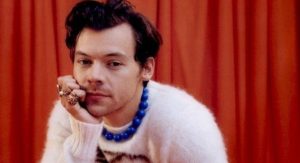 Read more about the article Harry Styles volta ao topo da parada britânica de álbuns. Burna Boy e James Bay ficam no top 5