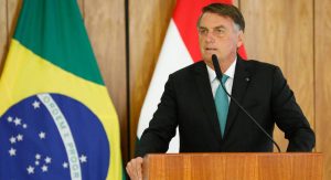 Read more about the article Bolsonaro afirma que só vai propor solução para a guerra se a Ucrânia pedir