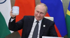 Read more about the article Putin diz que está sendo criada uma nova ordem mundial ‘mais justa’