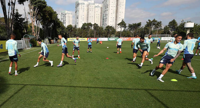 You are currently viewing Com Merentiel e López, Palmeiras enfrenta o América-MG