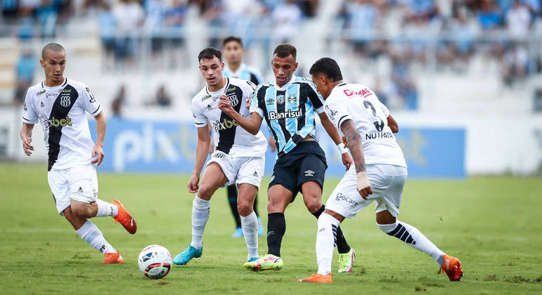 You are currently viewing Para manter sequência positiva, Ponte Preta visita o Grêmio