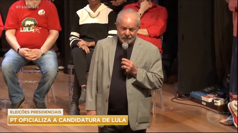 You are currently viewing PT oficializa candidatura de Lula à Presidência da República