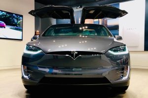 Read more about the article Tesla Model X: veja desgaste da bateria do elétrico após 5 anos