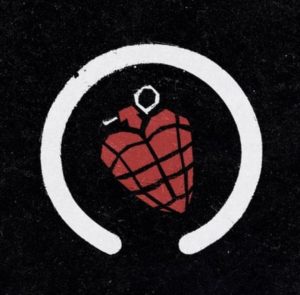 Read more about the article Green Day dá indícios de que vai tocar “American Idiot” na íntegra em shows