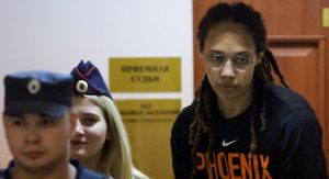 Read more about the article Rússia e EUA mantêm negociações de troca de prisioneiros; acordo pode incluir atleta Brittney Griner