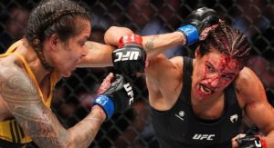 Read more about the article Em um combate sangrento, Amanda Nunes retoma o segundo cinturão. E mostra, de novo, que é a melhor lutadora da história