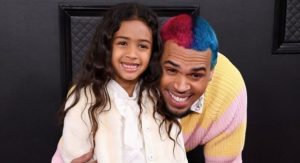 Read more about the article Filha de Chris Brown recria coreografia do pai em vídeo de dança. Veja!