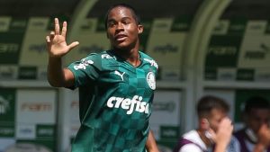 Read more about the article 3 times ainda brigam para tirar joia de R$ 320 milhões do Palmeiras