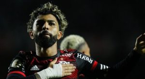 Read more about the article Gabigol cumpre previsão de Dorival Júnior e chega em alta para jogo decisivo do Flamengo na Libertadores