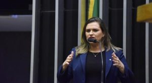 Read more about the article Marília Arraes lidera corrida para o Governo de Pernambuco