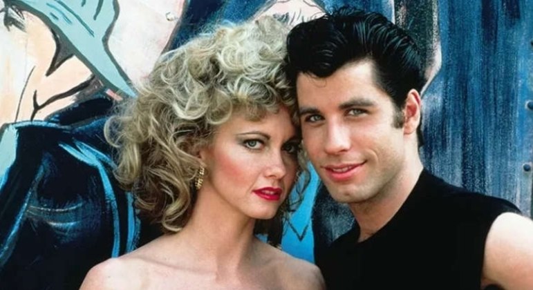 You are currently viewing John Travolta escreve mensagem tocante para Olivia Newton-John, sua parceira em “Grease”