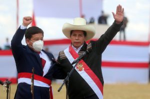 Read more about the article Presidente do Peru pode ser processado por traição à pátria