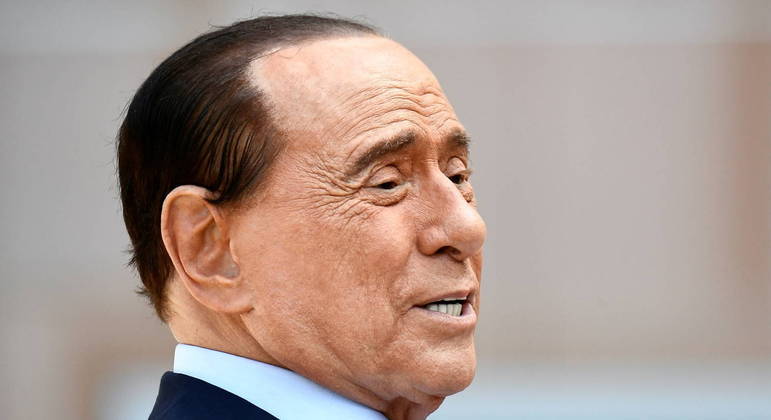 You are currently viewing Berlusconi anuncia intenção de concorrer ao Senado na Itália nove anos após expulsão