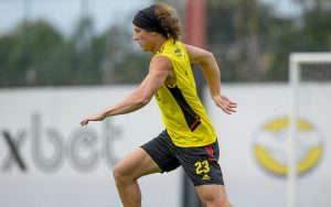 Read more about the article Diretoria do Flamengo segura renovações de Filipe Luís e David Luiz