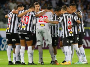 Read more about the article Atlético-MG vence Coritiba nos últimos minutos de jogo e se aproxima do G4