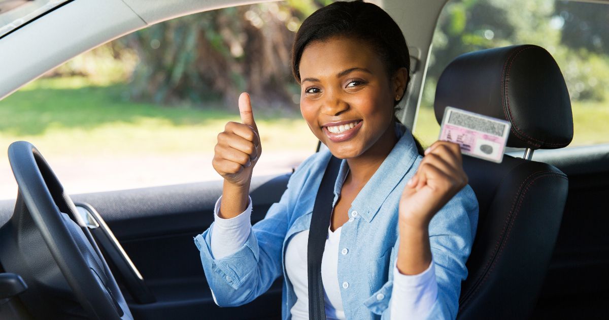 You are currently viewing Posso tirar CNH sem frequentar autoescola? Descubra se isso já é realidade no Brasil