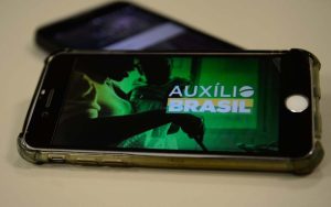 Read more about the article Auxílio Brasil será pago hoje a beneficiários com NIS final 5