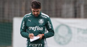 Read more about the article Palmeiras e Abel Ferreira não vão se manifestar sobre críticas