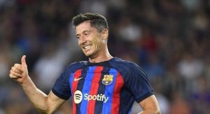 Read more about the article Relógio de Lewandowski é roubado perto do CT do Barcelona; item custa mais de R$ 365 mil