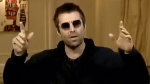 Read more about the article O dia em que Liam Gallagher ficou tão chapado que “encontrou” John Lennon