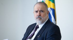 Read more about the article Aras se encontra fora da agenda com ministro da Defesa e comandantes das Forças Armadas